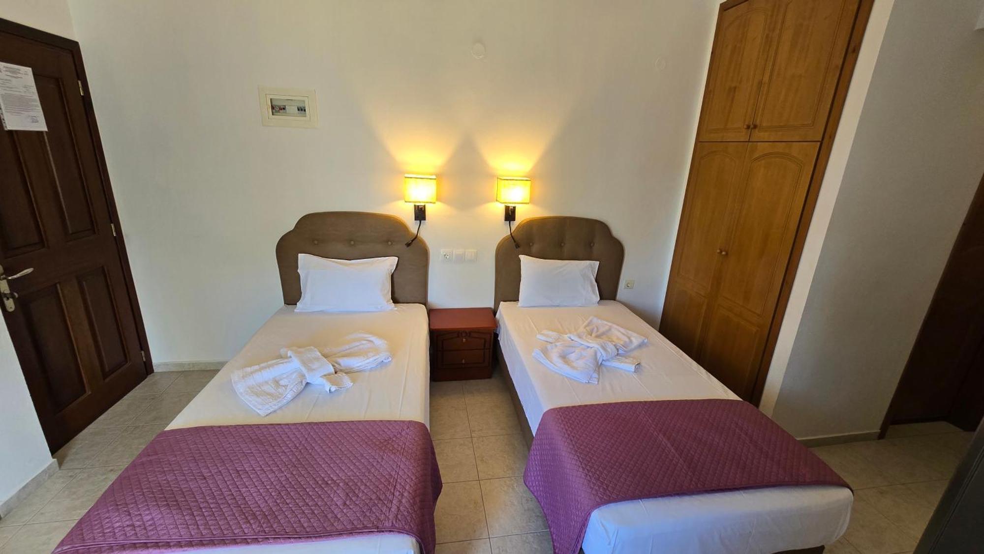 Hotel Itamos House Vourvourou Extérieur photo